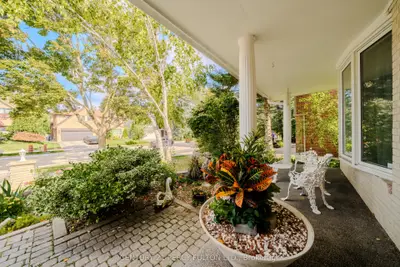 39 Apollo Drive, Toronto, On M3b 2g9