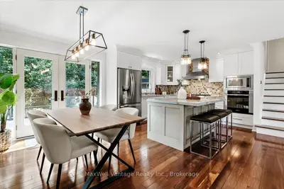 26 Crossburn Drive, Toronto, On M3b 2z2
