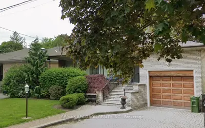 3 Reddick Court, Toronto, On M6b 2s1