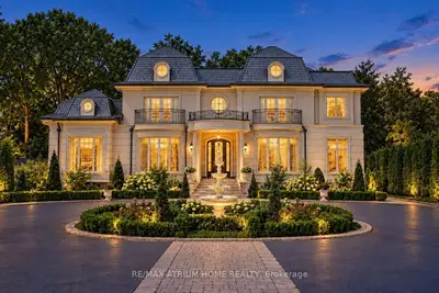 9 Legacy Court, Toronto, On M2l 2y7