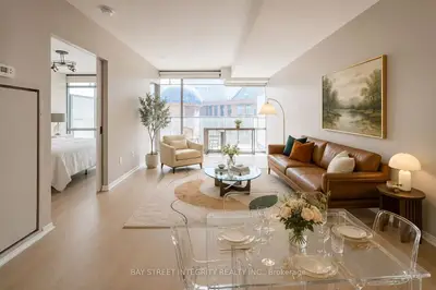 38 Grenville Street 1406, Toronto, On M4y 1a5