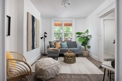 17 Muir Avenue, Toronto, On M6h 1e7