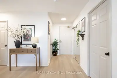 43 Eglinton Avenue E 1902, Toronto, On M4p 1a2