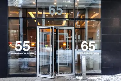 65 Bremner Boulevard 4909, Toronto, On M5j 0a7