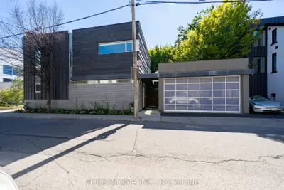 11 Bishop Street, Toronto, On M5r 1n3