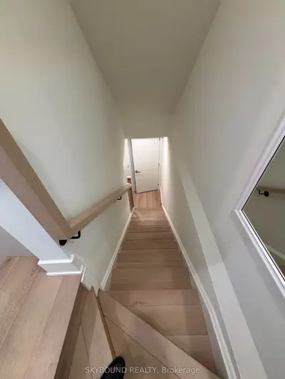 45 Bellevue Avenue 2b, Toronto, On M5t 2n5