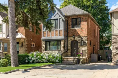 162 Chiltern Hill Road, Toronto, On M6c 3c4