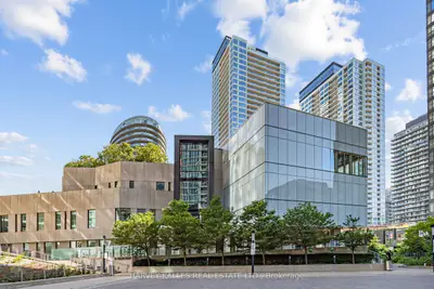 90 Queens Wharf Road 608, Toronto, On M5v 0e6