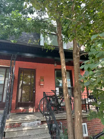 51 Perth Avenue, Toronto, On M6r 2c1