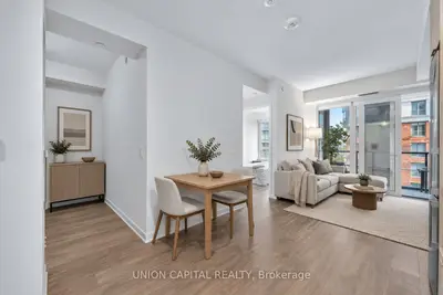 70 Princess Street 609, Toronto, On M5a 0x6