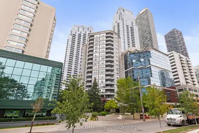 30 Holly Street 1003, Toronto, On M4s 3c2