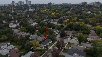 1 Lesgay Crescent, Toronto, On M2j 2h9