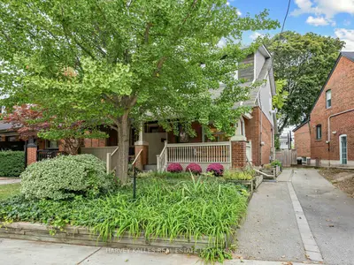 4 Kenrae Road, Toronto, On M4g 1y1