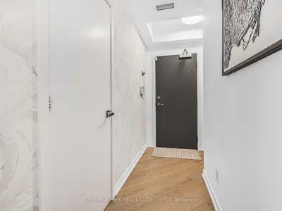 21 Widmer Street 1811, Toronto, On M5v 0b8