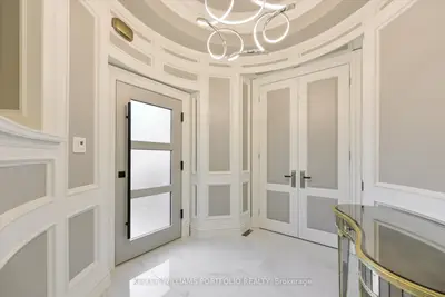 27 True Davidson Drive, Toronto, On M4w 3x3