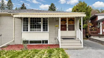 32 Cairnside Crescent, Toronto, On M2j 3m8