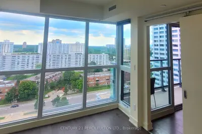2 Sonic Way 1508, Toronto, On M3c 0p2