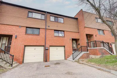 24 Song Meadoway, Toronto, On M2h 2t7