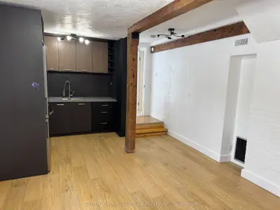 233 Ellerslie Avenue Lower 2, Toronto, On M2n 1y3