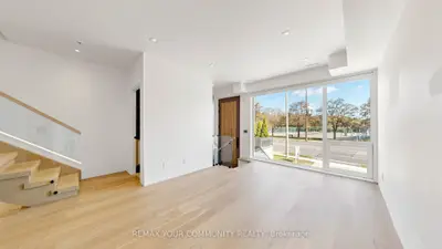 2970b Bayview Avenue, Toronto, On M2n 5k7