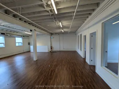 135 Tecumseth Street 12a, Toronto, On M6j 2h2