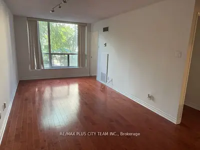 92 King Street E 206, Toronto, On M5c 2v8