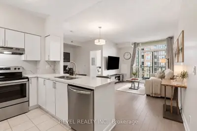 231 Fort York Boulevard 2001, Toronto, On M5v 1b2