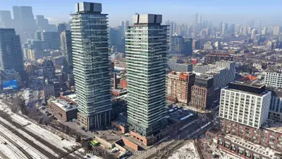 390 Cherry Street 2805, Toronto, On M5a 0e2