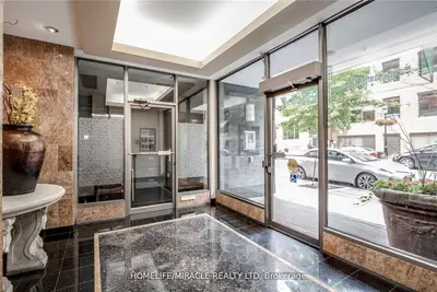95 Lombard Street 605, Toronto, On M5c 2v3