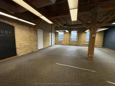 144 Front Street W 655, Toronto, On M5j 2l7