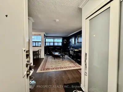 120 Saint Patrick Street N 1210, Toronto, On M5t 2x7