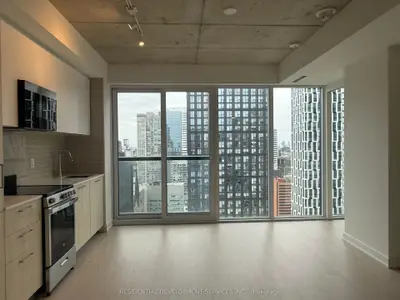 65 Mutual Street 3005, Toronto, On M5b 0e5