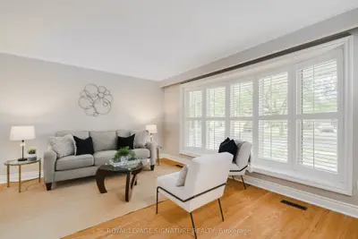 11 Bellbury Crescent, Toronto, On M2j 2j6