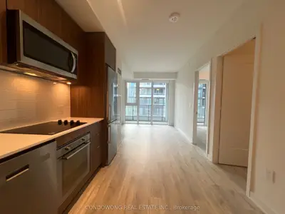 60 Princess Street 725, Toronto, On M5a 2c7