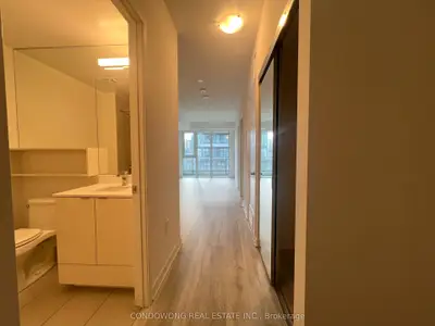 60 Princess Street 725, Toronto, On M5a 2c7