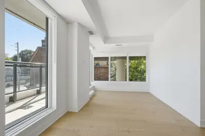 322 Dupont Street 207, Toronto, On M5r 0e3