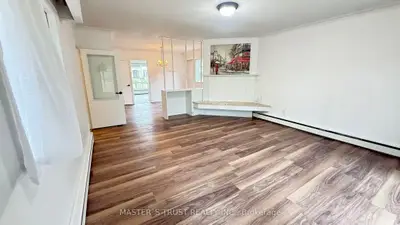 146 Yorkview Drive, Toronto, On M2r 1k1