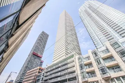2221 Yonge Street 1205, Toronto, On M4s 2b4