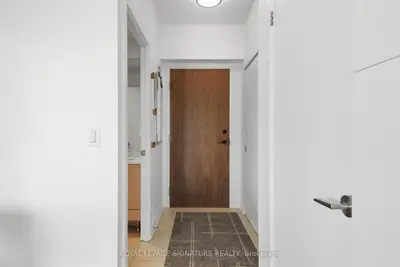 1 Market Street 1611, Toronto, On M5e 0a2