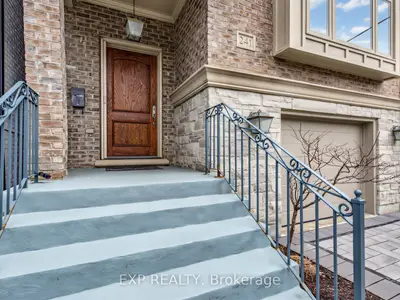 241 Poplar Plains Road, Toronto, On M4v 2n8