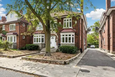 163 Highbourne Road North 2nd, Toronto, On M5p 2j8
