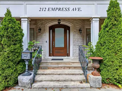 212 Empress Avenue, Toronto, On M2n 3t9