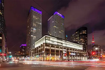17 Bathurst Street 909, Toronto, On M5v 0n1
