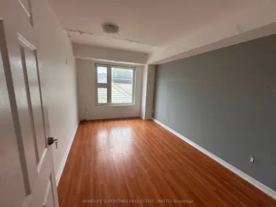 38 Kensington Place 206, Toronto, On M5t 2j9