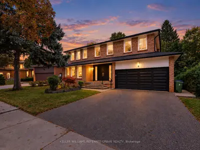 9 Tigerlily Court, Toronto, On M2m 4e3