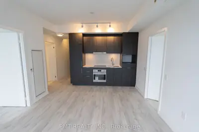 7 Golden Lion Heights N2610, Toronto, On M2m 0c1