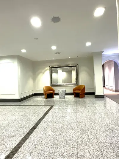 7 Bishop Avenue 306, Toronto, On M2m 4j4