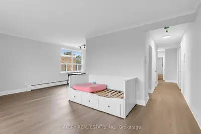 12 Westgate Boulevard 5, Toronto, On M3h 1n6