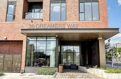 30 Dreamer Way 713, Toronto, On M5a 0y7