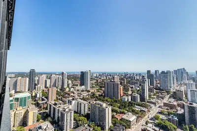 55 Charles Street E 1304, Toronto, On M4y 0j1